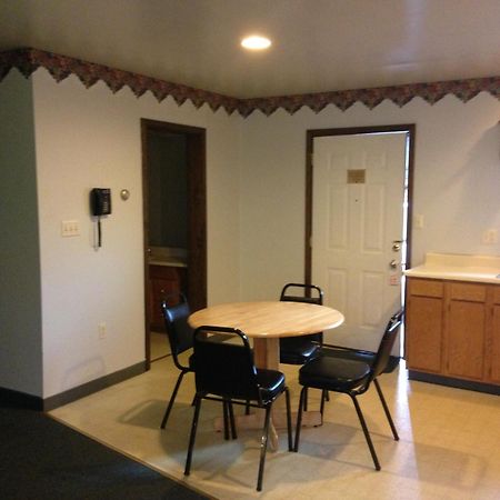 Fred'S Inn Restaurant & Lodging Norwich Kamer foto