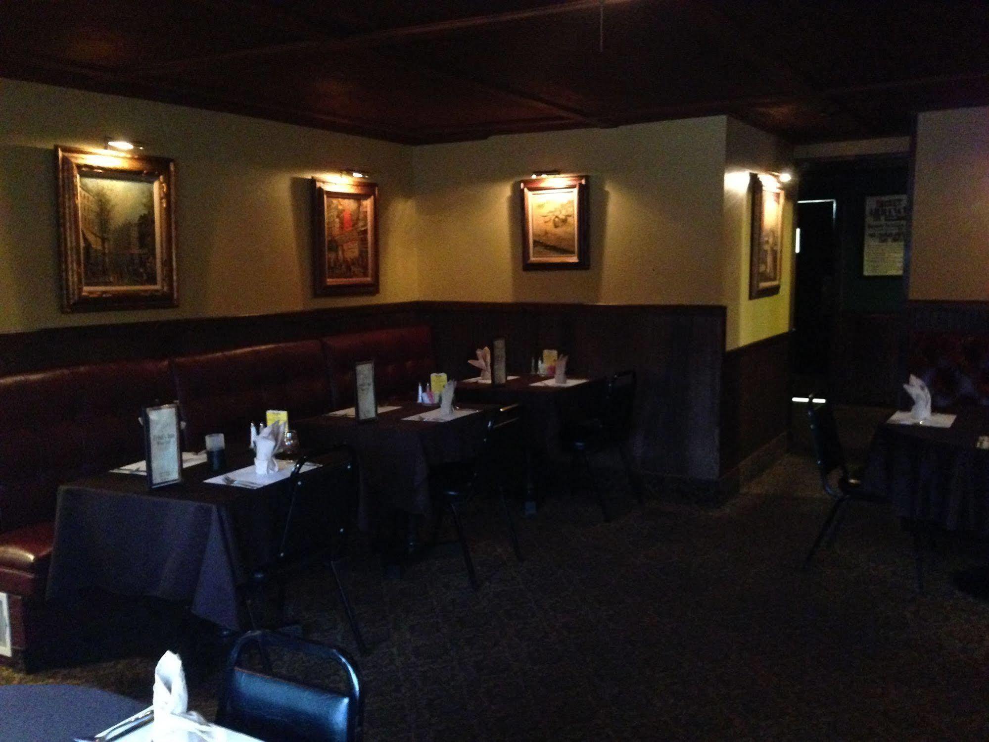 Fred'S Inn Restaurant & Lodging Norwich Buitenkant foto